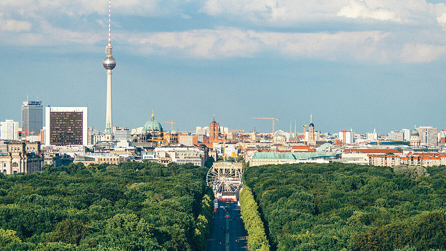 Skyline von Berlin mit dem Fernsehturm.